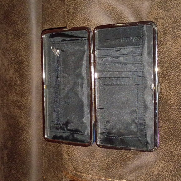 Vampire Wallet - Picture 3 of 3